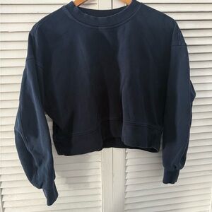 Lululemon Athletica Midnight Blue Crew Neck crop Sweater 4-6